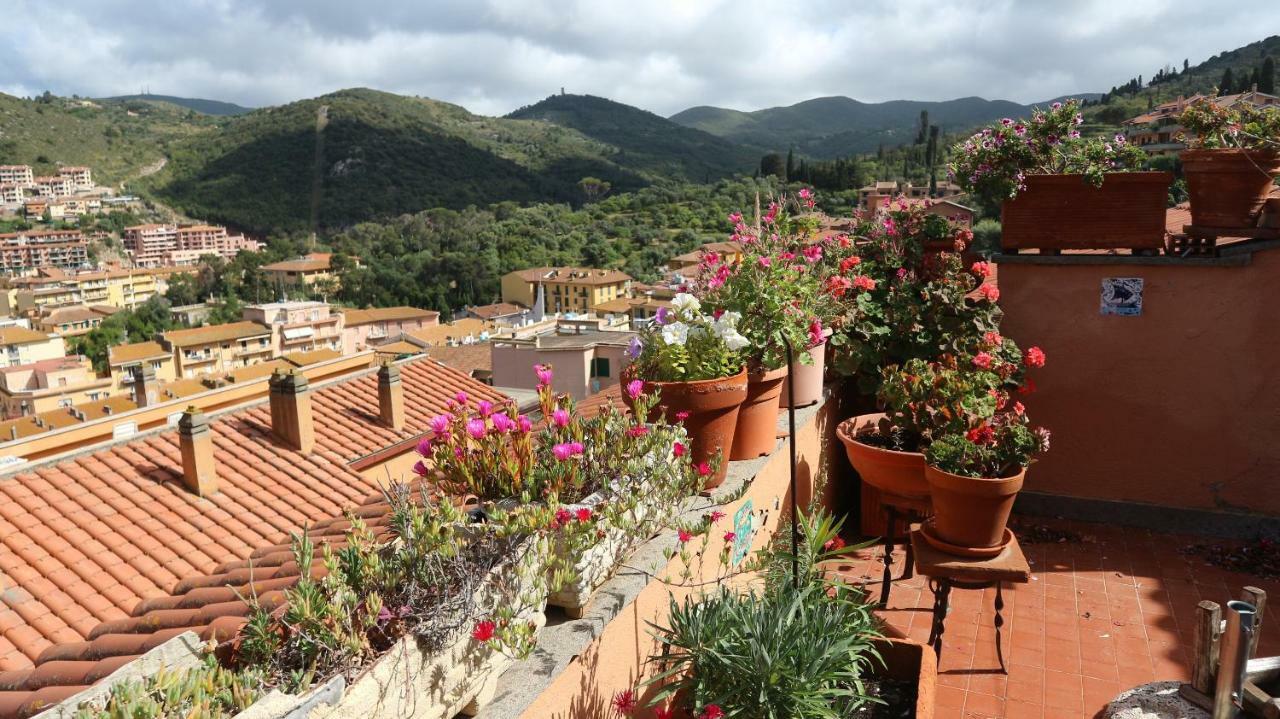 La Casa Di Elba E Mario Apartman Porto Santo Stefano  Kültér fotó