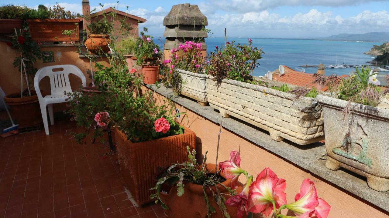 La Casa Di Elba E Mario Apartman Porto Santo Stefano  Kültér fotó
